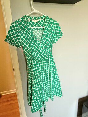 Boden Green Cotton Wrap Dress size 4p